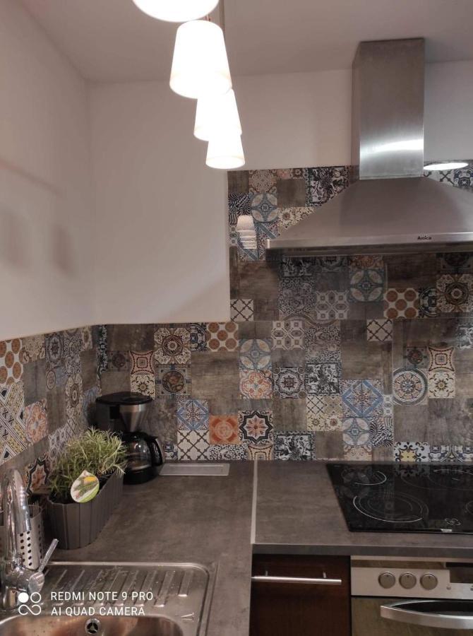 Urocze Studia W Lomiankach, 1- Z Sauna I Tarasem, 2- Z Kominkiem, 3- Ekonomiczne, 7Km Metro Mlociny Warszawa Łomianki Dış mekan fotoğraf